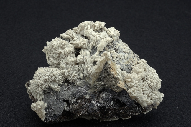 Baytocalcite Baytocalcite