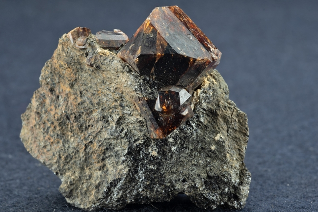 Zircon Zircon
