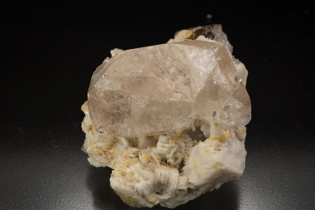 Beryl var. Morganite Beryl var. Morganite