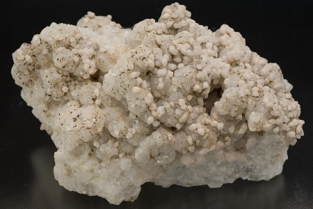 Analcime and Calcite Analcime and Calcite
