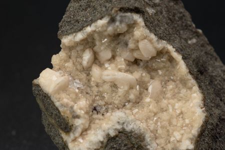 Gmelinite-Na Gmelinite-Na