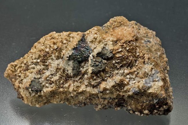 Tetrahedrite and Siderite