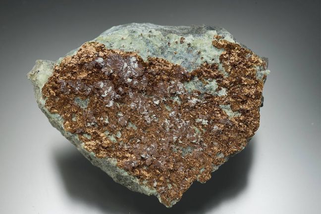 Pyroaurite