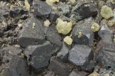 Bronmian Chlorargyrite on Cuprite
