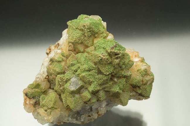 Pyromorphite on quartz