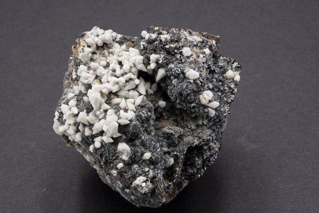 Barite pseudomorph after Alstonite