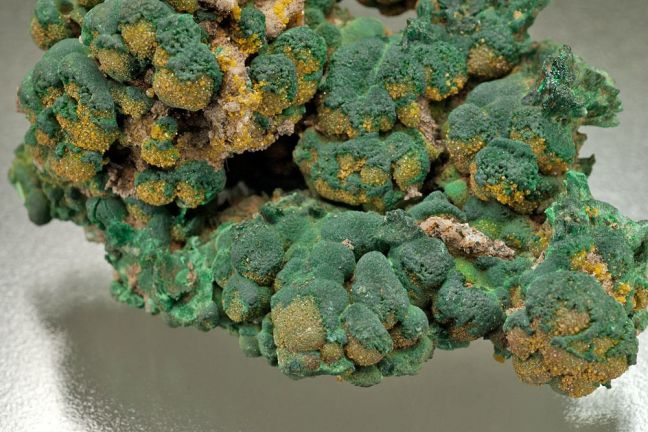 Pyromorphite on Malachite