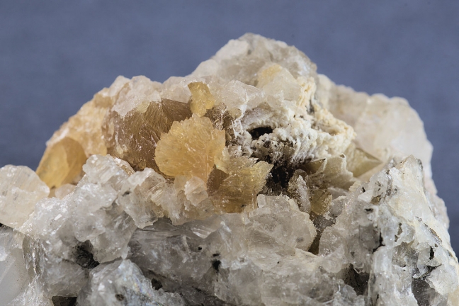 Barytocalcite in Witherite