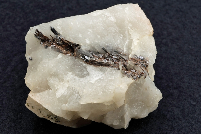 Rutile in quartz