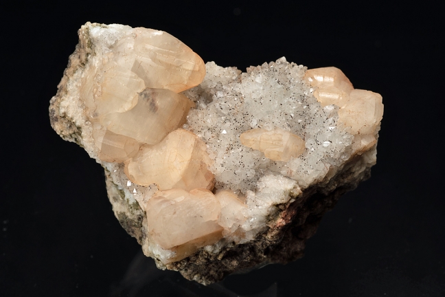 Calcite on quartz