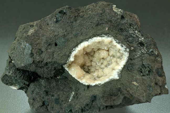 Phillipsite