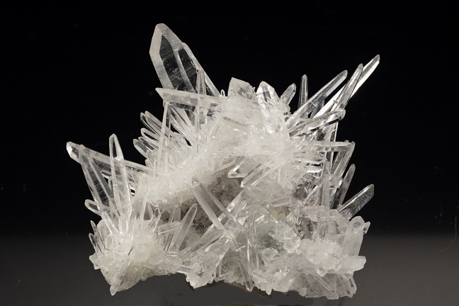 Quartz with Hubnerite