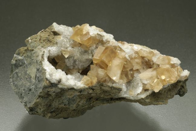 Calcite & Analcime