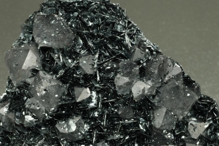 Specularite (Var. of hematite) & Quartz