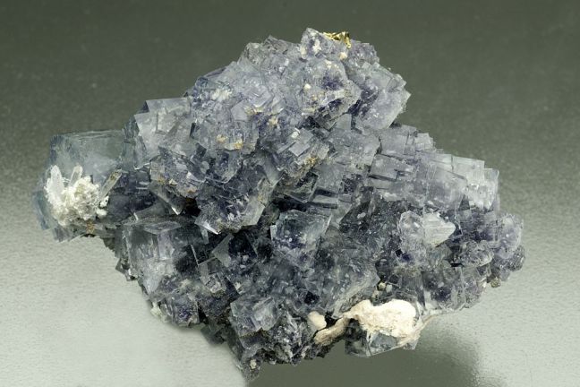 Fluorite with Jamsonite inclusions
