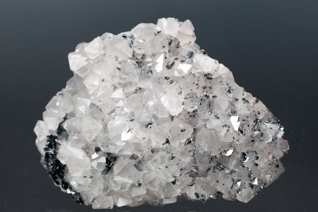 Quartz & Specularite (Var. of hematite) Quartz & Specularite (Var. of hematite)