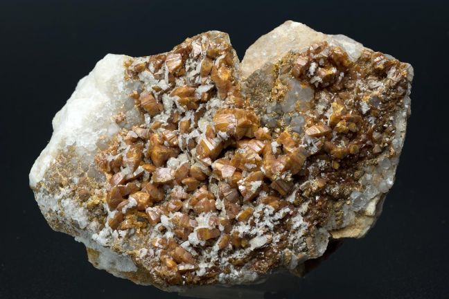 Wulfenite