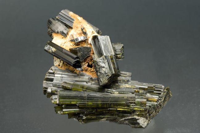 Elbaite (Tourmaline)