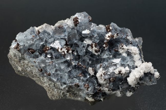Fluorite, Siderite & Calcite