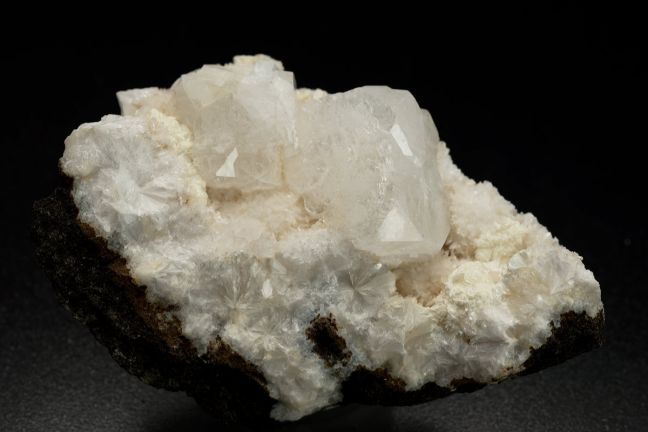 Apophyllite & Gyrolite Apophyllite & Gyrolite