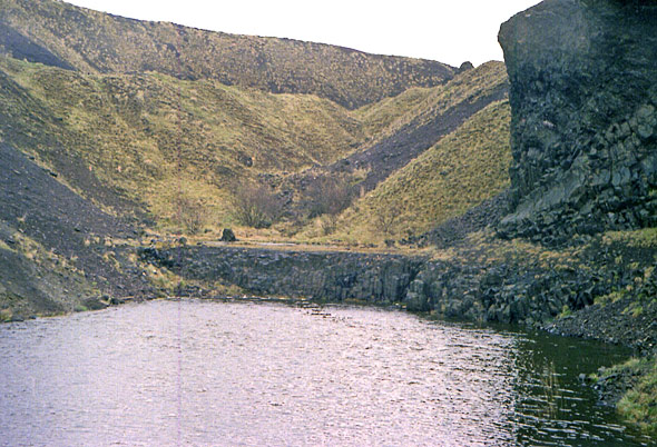 Calton Hill, Taddington